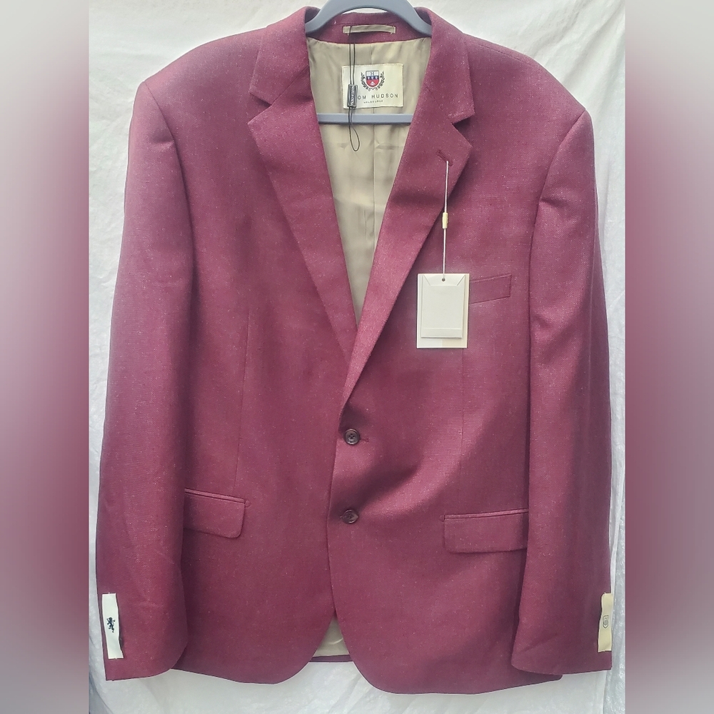 Mens Red Blazer with Notched Lapels and Modern Tailoring